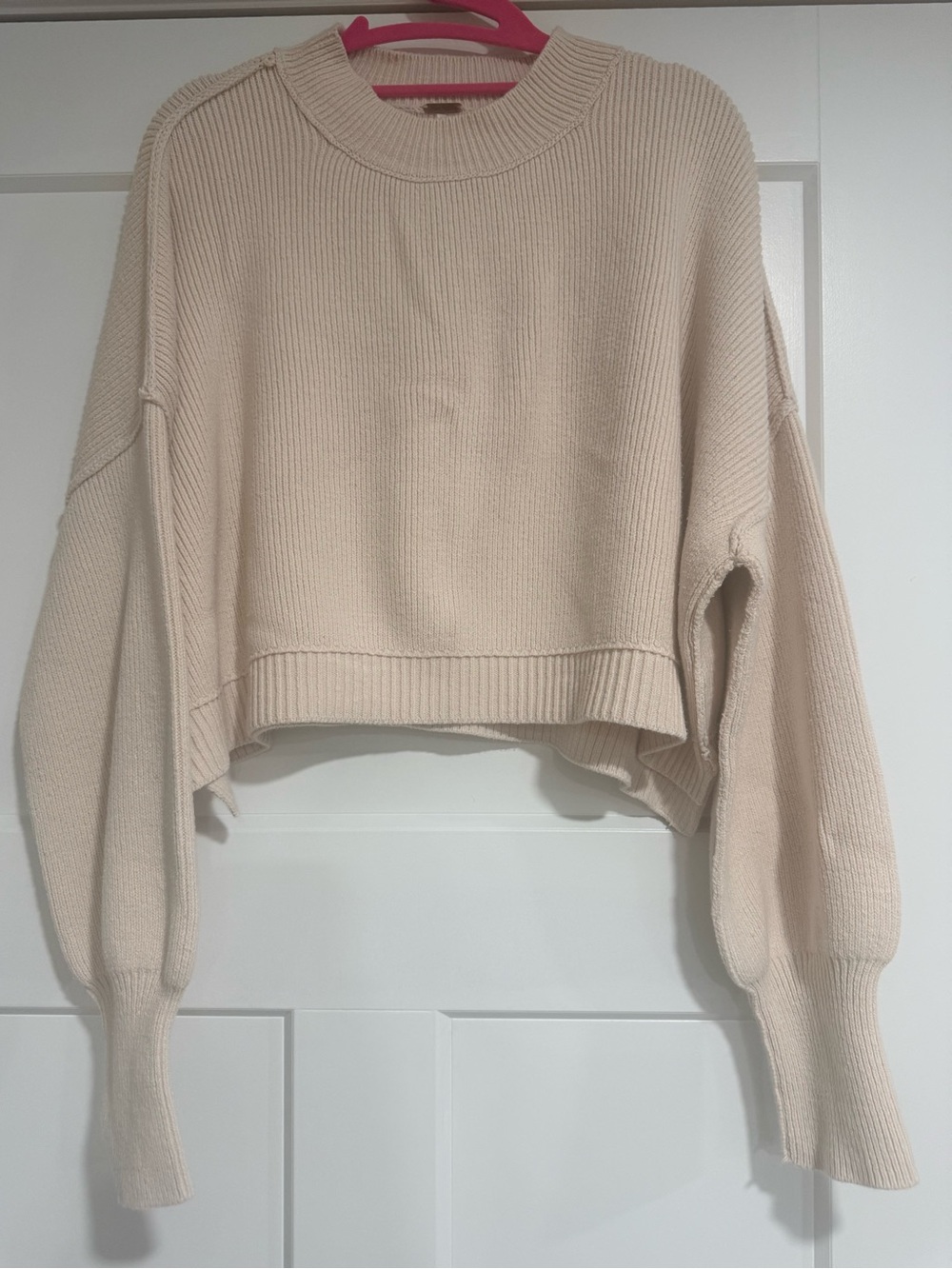 Free People cropped sweater sz M
